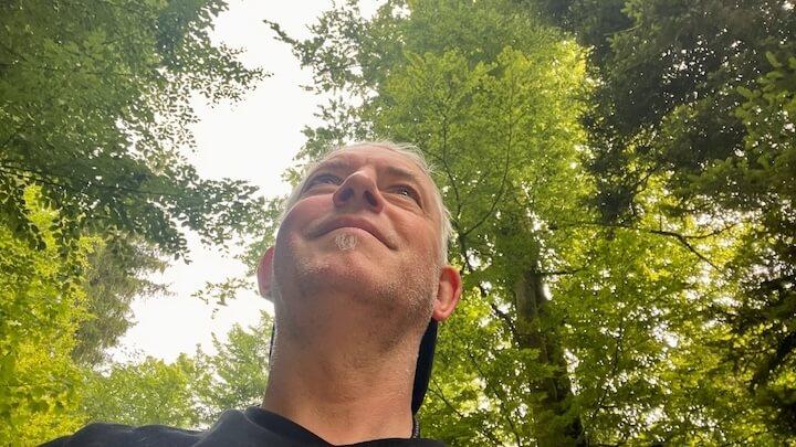 Einfach mal neu beginnen. Sommer, frische Energie und ein neuer Anfang. Mitten im Jahr.